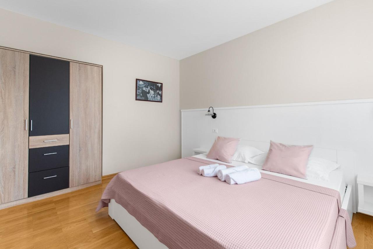 Villa Hope Apartments Poreč Eksteriør bilde