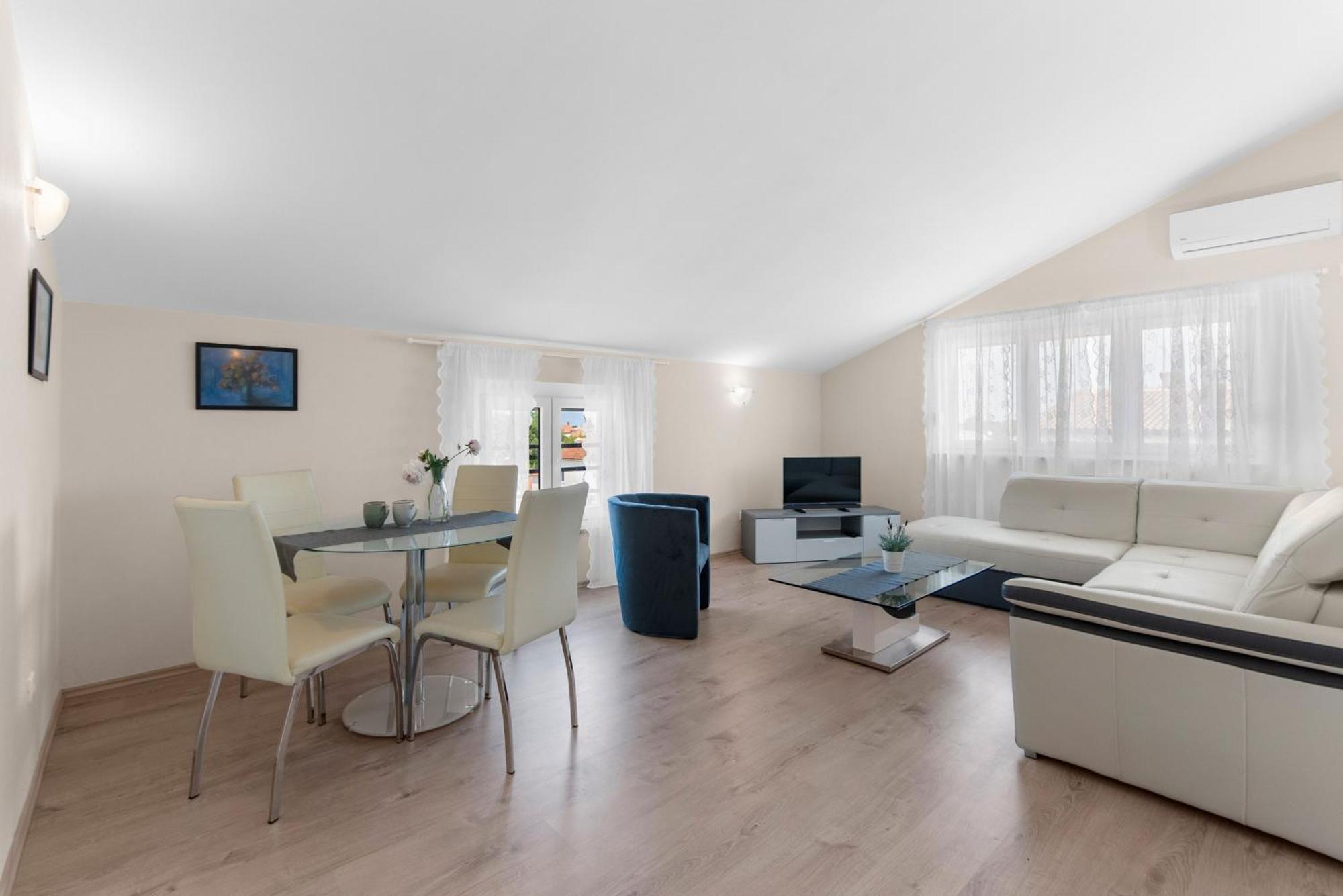 Villa Hope Apartments Poreč Eksteriør bilde